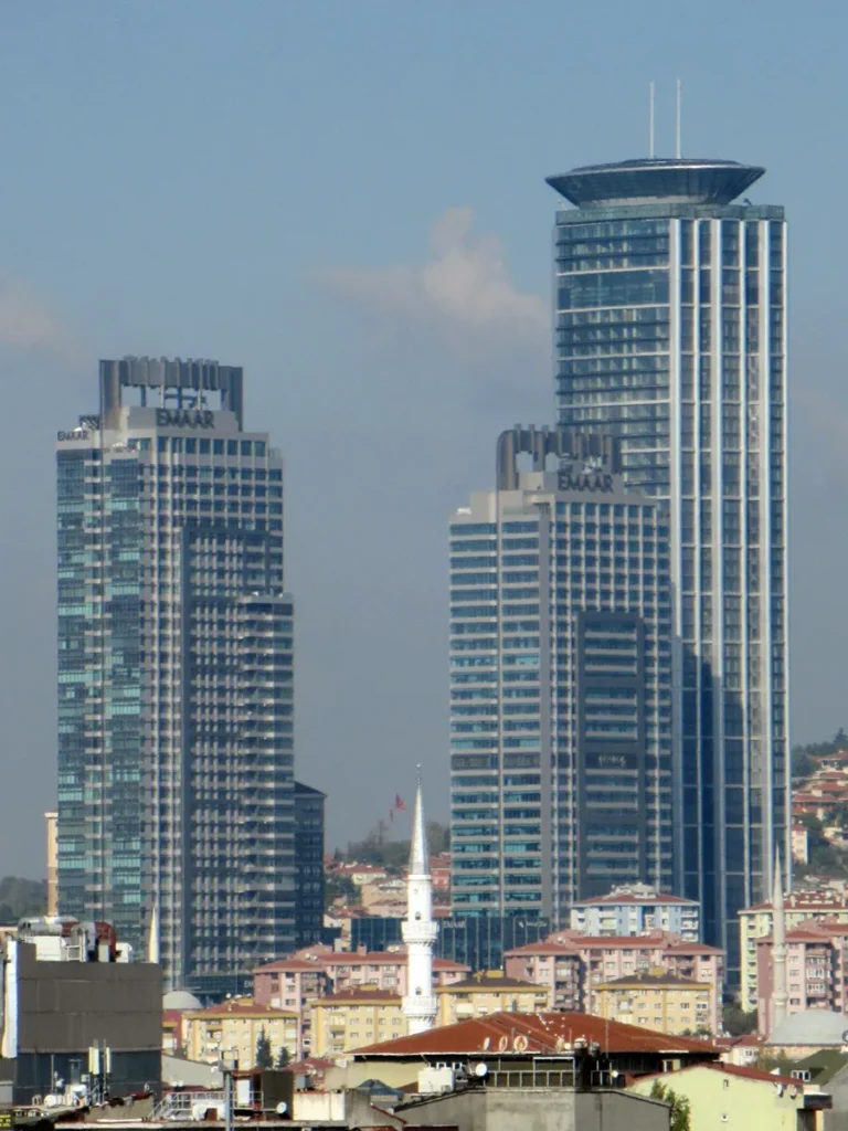 Emaar Square, Istanbul, Anchor channels