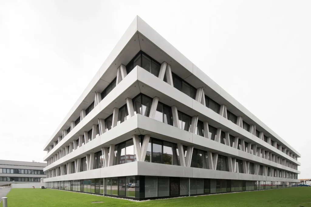 WIFI Technology Centre, St Polten, Panel Support Systems